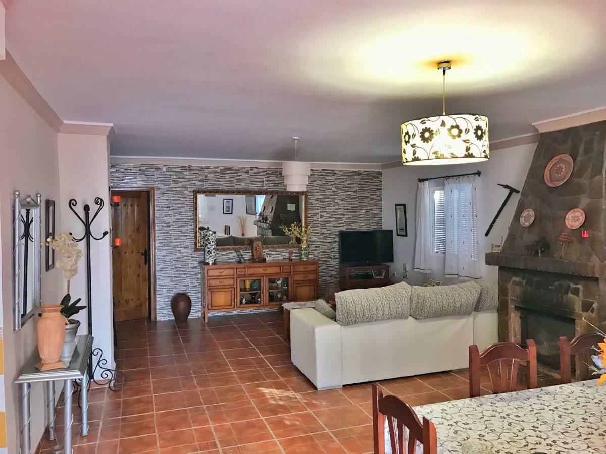 Villa Las Mercedes Nerja Eksteriør billede